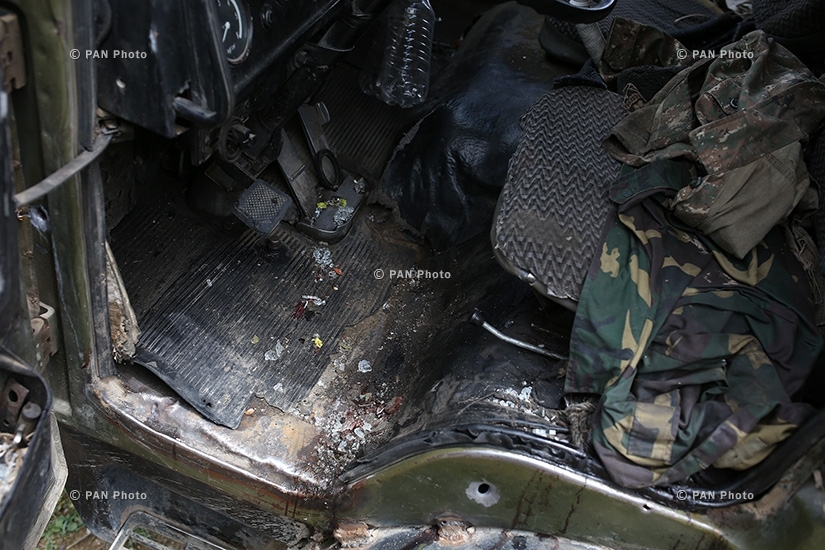 Автомобиль, на котором 20-летний солдат Кярам Слоян и 31-летний майор Айк Торосян подвозили оружие на передовую близ Матагиса. По дороге азербайджанцы расстреляли обоих, после чего отрезали им головы