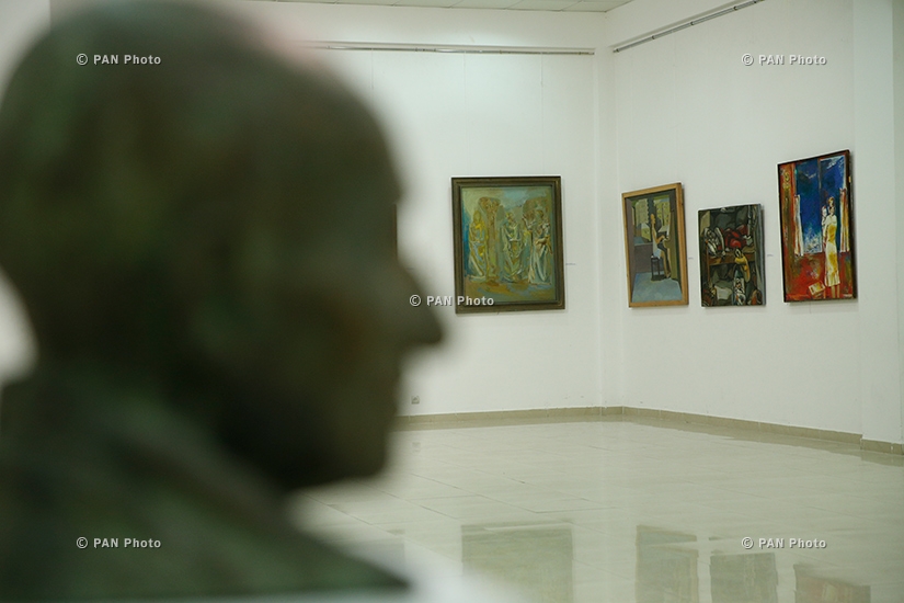 Exhibition and sale of works from archives of Artists' Union of Armenia