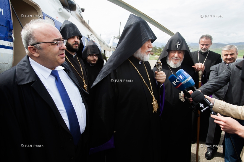 Catholicos of All Armenians Karekin II and Catholicos of the Great House of Cilicia Aram I visit Gandzasar monastery and Stepanakert Military Hospital