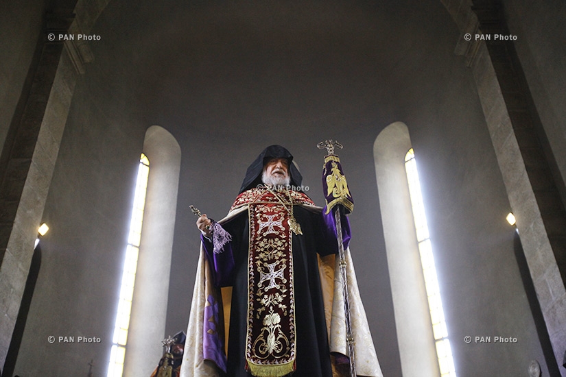  В соборе Святого Христа Всеспасителя Казанчецоц города Шуши состоялась республиканская божественная литургия