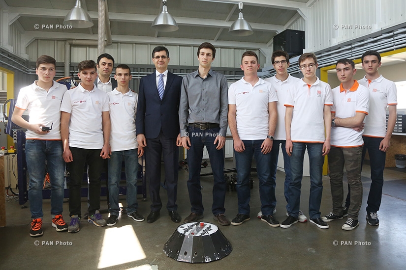Пресс-конференция, посвященная победе команды робототехников ереванской школы «Айб» в американском конкурсе  Robotic Challenge