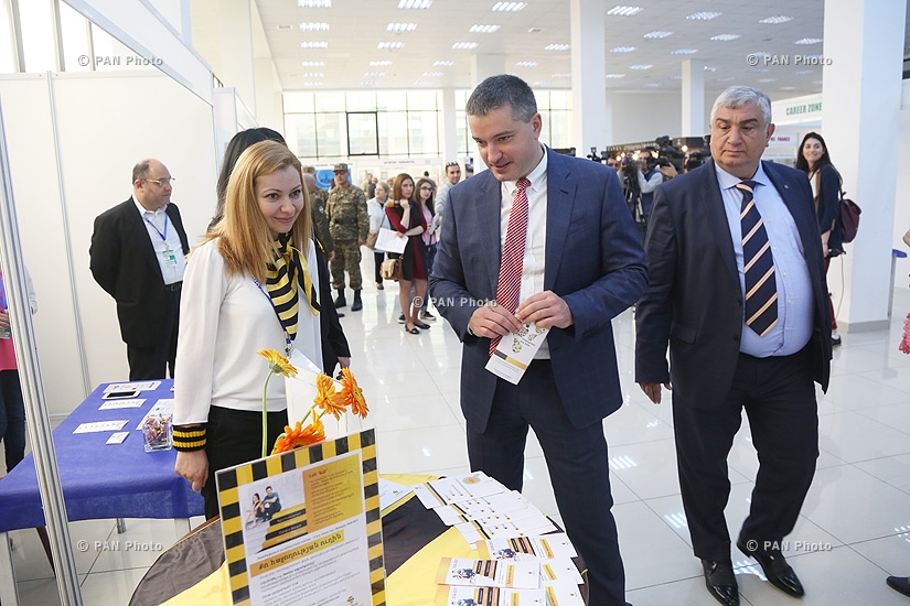 В Ереване открылась 16-я международная специализированная выставка Образование и карьера EXPO 2016