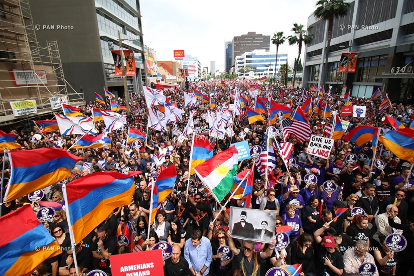 Ցեղասպանության 101-րդ տարելիցին նվիրված 60.000-անոց ցույցը Լոս Անջելեսում Թուրքիայի հյուպատոսության մոտ 