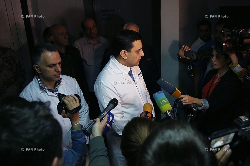 Брифинг министра здравоохранения Армении Армена Мурадяна в Республиканском медицинском центре