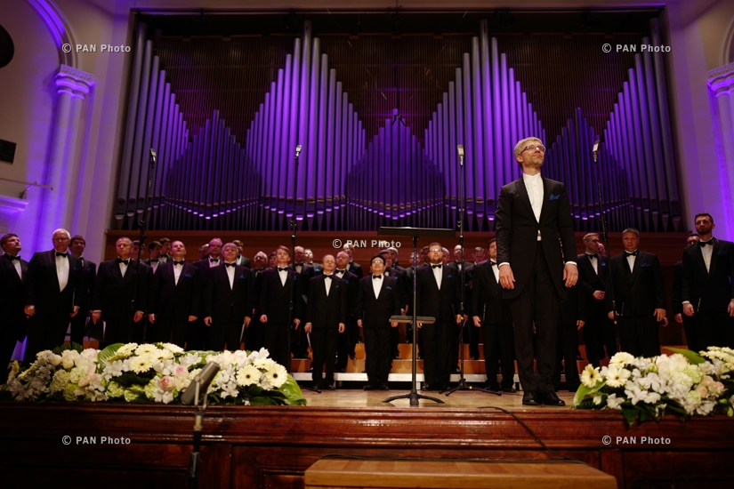 Эстонский национальный мужской хор в концертном зале им. Арама Хачатуряна в Ереване