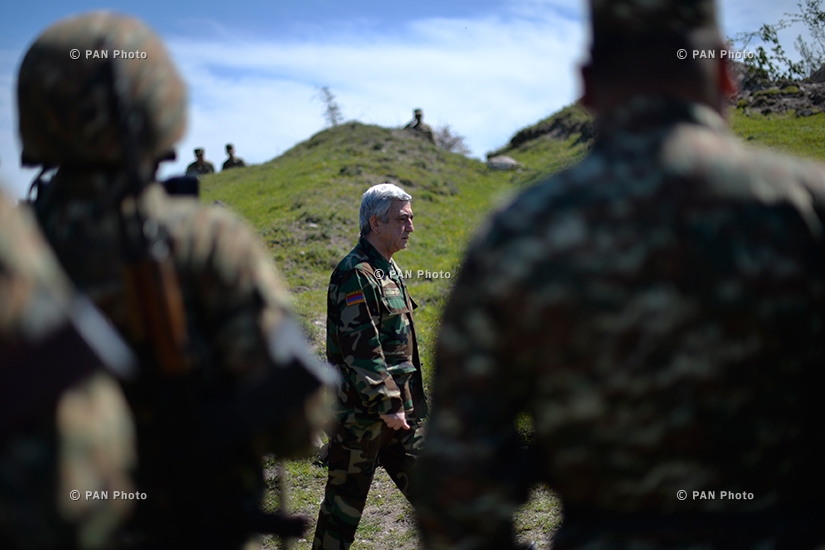 Armenian President Serzh Sargsyan gives out state awards to a number of servicemen for displaying courage and bravery in Nagorno Karabakh