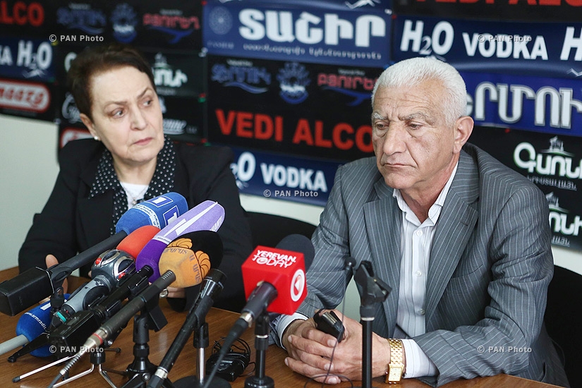 Press conference of 'Against Legal Arbitrariness' NGO Chairman Larisa Alaverdyan and RPA faction MP Lernik Aleksanyan 