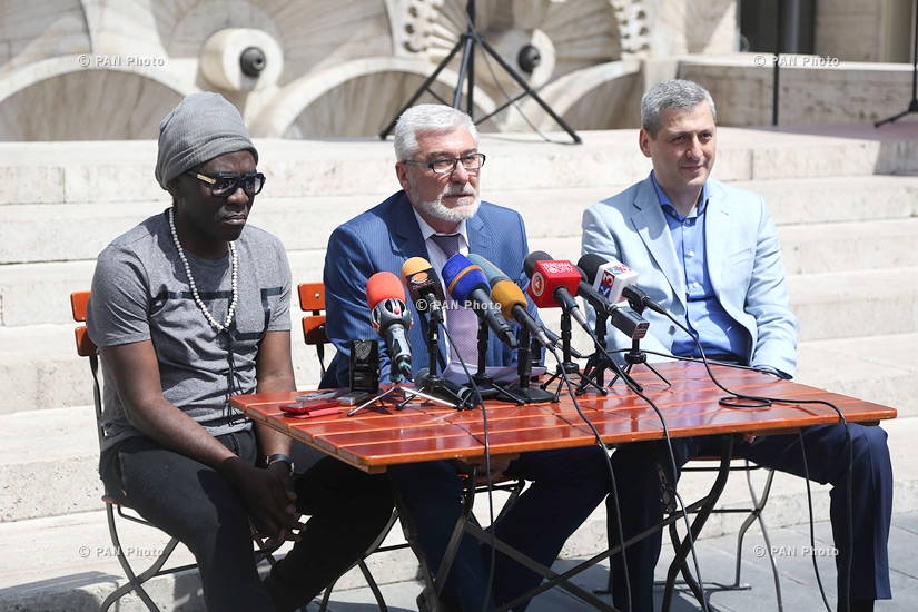 Open air press conference on International Jazz Day