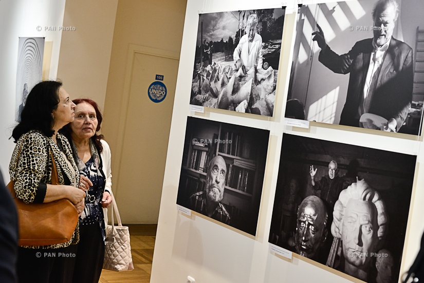 В ереванском офисе ООН открылась персональной выставки фотографа Татев Мнацаканян 
