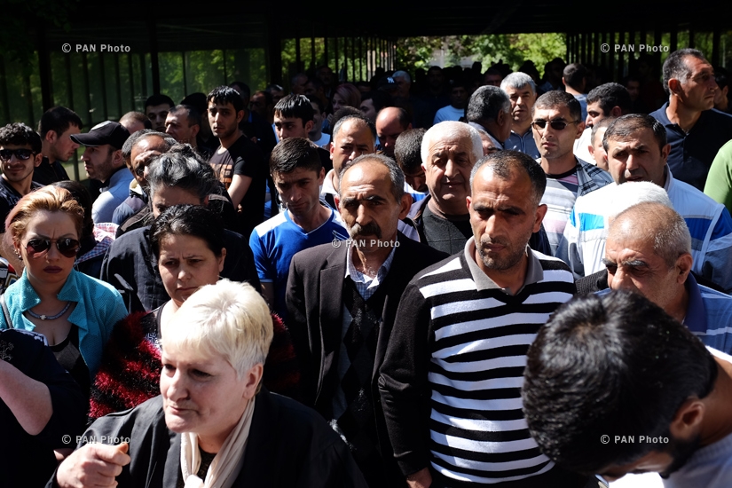  Հայաստանում եզդիական համայնքի ներկայացուցիչների բողոքի ակցիան նախագահական նստավայրի դիմաց