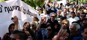 В Ереване напротив президентской резиденции представители езидской общины провели акцию протеста