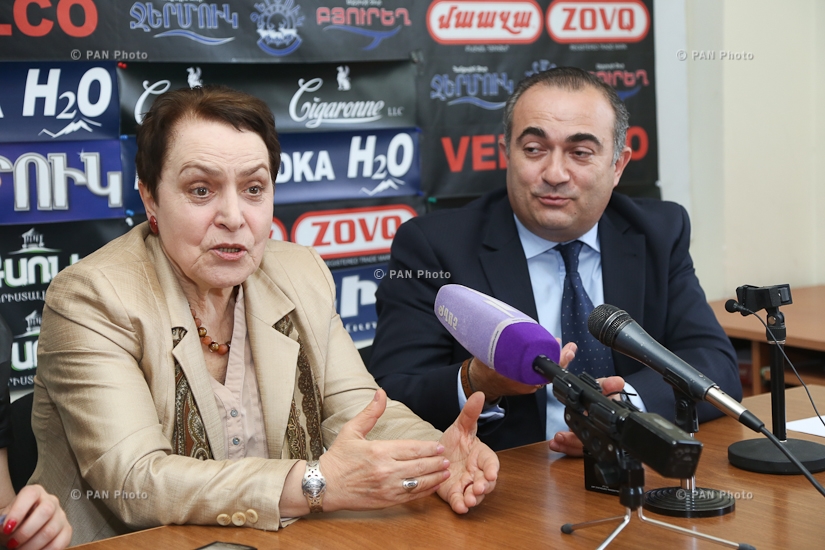 Press conference of 'Against Legal Arbitrariness' NGO Chairman Larisa Alaverdyan and  Deputy from Heritage Party parliamentary faction Tevan Poghosyan