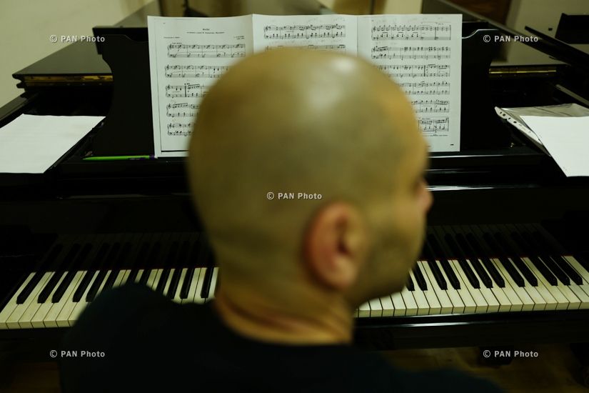 Հայ դաշնամուրային երաժշտություն - մաս 2. Փորձ
