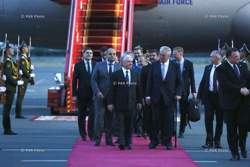 Прибытие президента Чехии Милоша Земана в Ереван