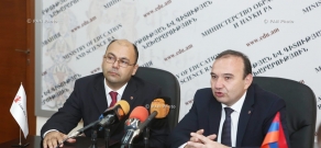 Министр образования и науки Армении Левон Мкртчян и председатель армянского представительства международной организации Save The Children Арсен Степанян подписали Меморандум о сотрудничестве