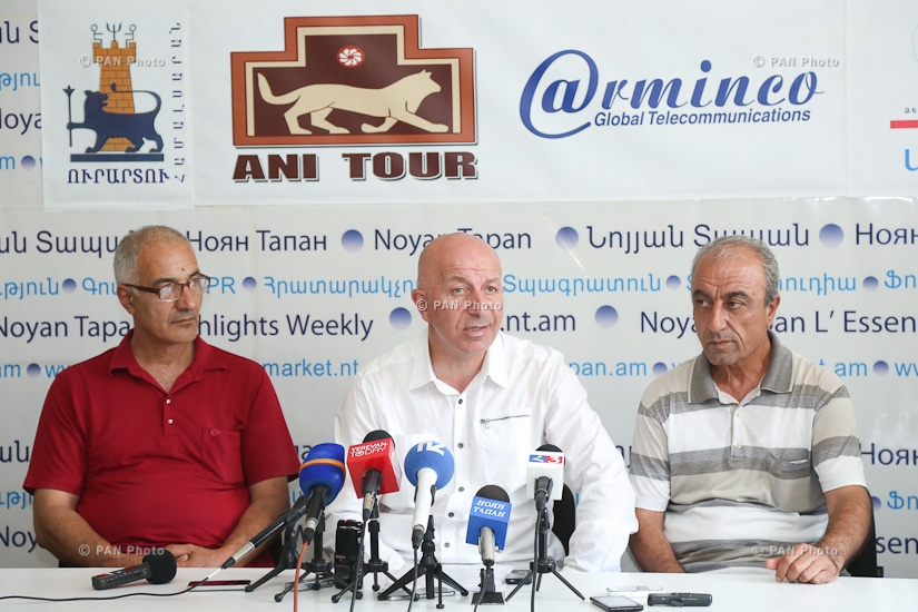 Press conference of Chairman of the Drivers' Defense League Tigran Hovhannisyan, deputy head of Support to Taxi Services NGO Suren Mkrtchyan and chief of Organization of Passenger Transportation in Armenia NGO Poghos Oghlukyan