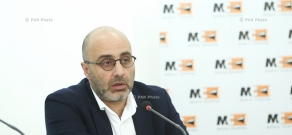 Пресс-конференция председателя Американской торговой палаты в Армении, директора по линии развития ЗАО «Америабанк» Тиграна Джрбашяна