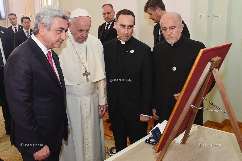 ՀՀ նախագահ Սերժ Սարգսյանն ընդունել է Հռոմի պապ Ֆրանցիսկոսին
