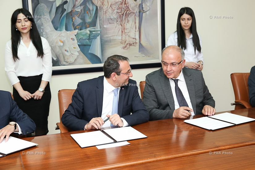 Ministry of Economy, Ministry of Territorial Administration and Development, Ucom and Enterprise Incubator Foundation sign memorandum of understanding