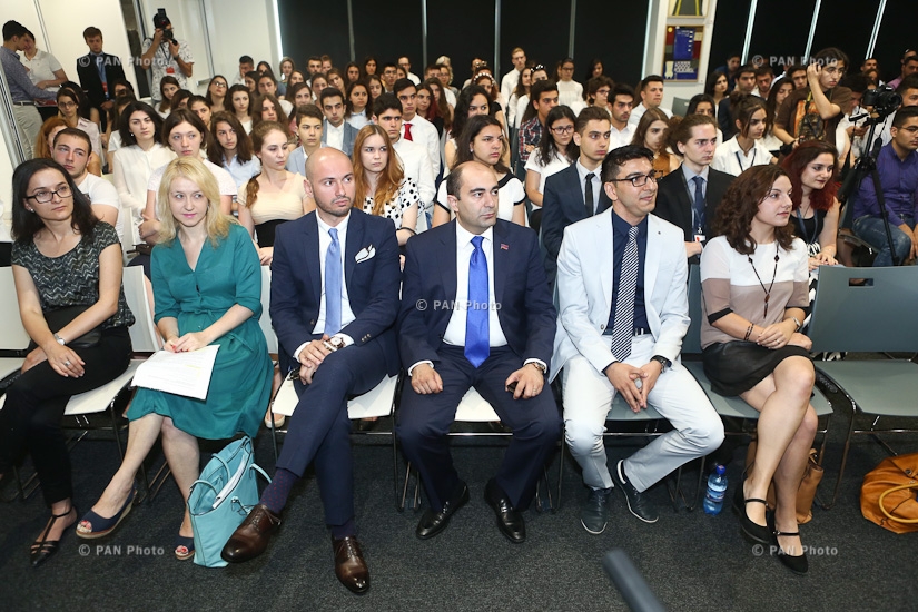 Официальное открытие международного форума Европейского Молодежного Парламента Армении