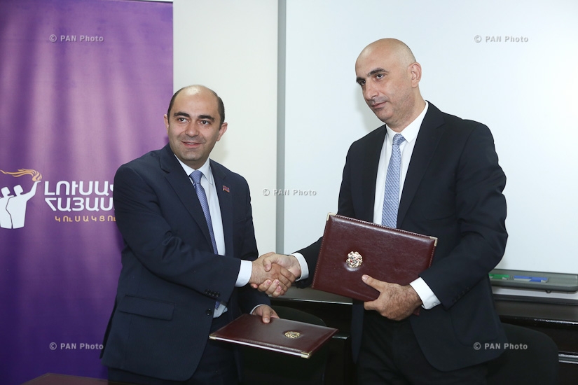 CSO Anti-Corruption Coalition of Armenia and Bright Armenia party sign a memorandum of cooperation 