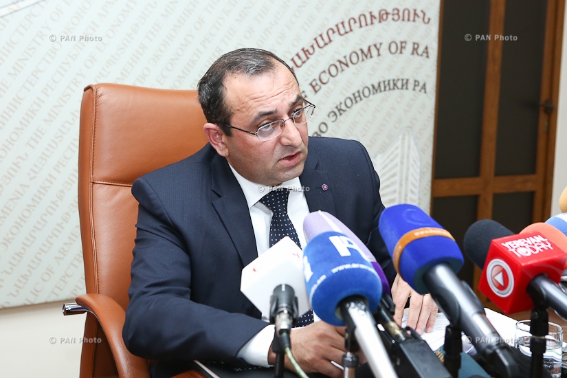 Пресс-конференция министра экономики Армении Арцвика Миансяна