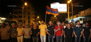 Марш протеста в поддержку вооруженной группы, захватившей здание полка ППС полиции РА в Эребуни: День 10