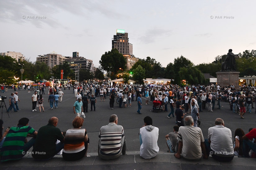 Protest rally in Yerevan's Liberty Square in support of the armed group, that seized a patrol regiment in Yerevan
