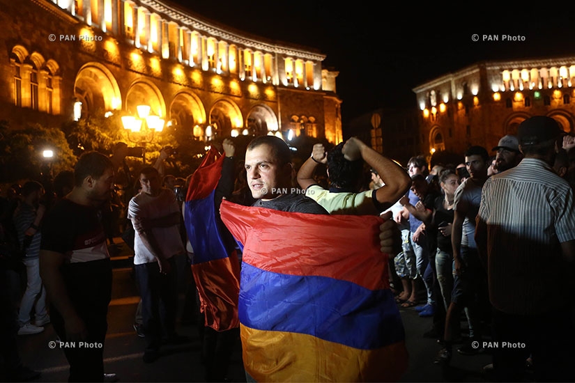Protest march towards RA Presidential palace in support of the armed group, that seized a patrol regiment in Yerevan. Day 14
