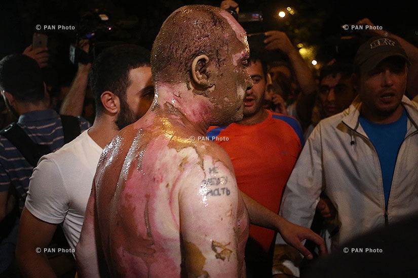 Self-immolation attempt amid Yerevan rally
