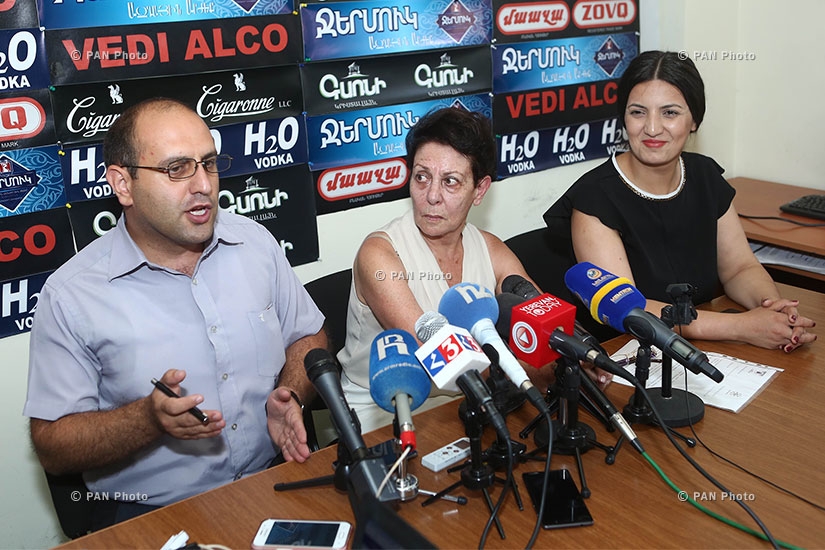 Press conference of 'Hello, Yerevan' fraction member Anahit Bakhshyan and Davit Sanasaryan's lawyer Robert Revazyan 