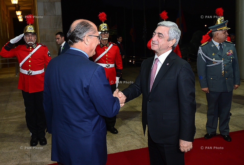 Президент Армении Серж Саргсян в городе Сан-Пауло встретился с губернатором штата Сан-Пауло Жеральду Алкмином и представителями армянской диаспоры