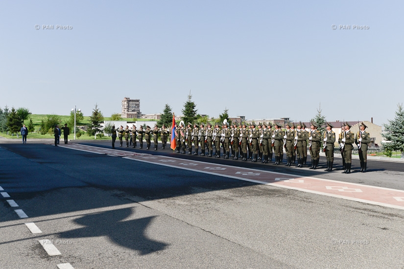 Official welcoming ceremony for Defense Minister of Belarus Andrei Ravkov 