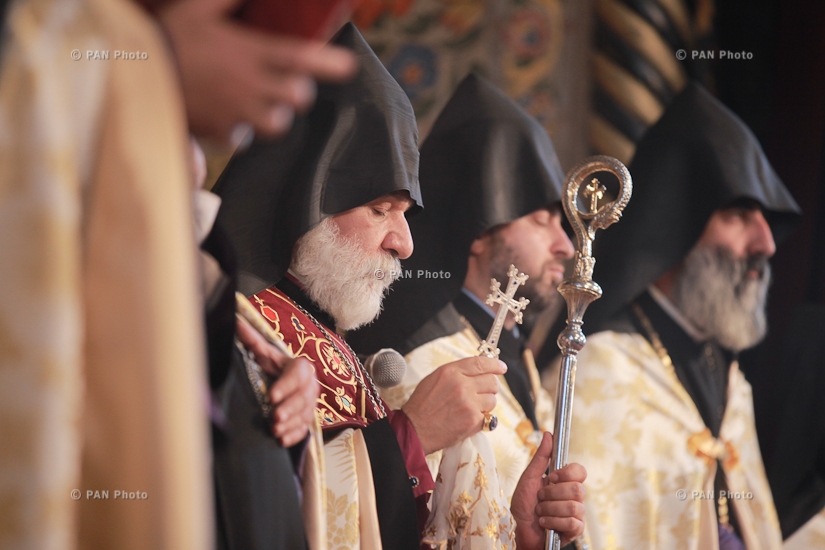 Blessing ceremony for the education workers took place at the Mother See of Holy Etchmiadzin