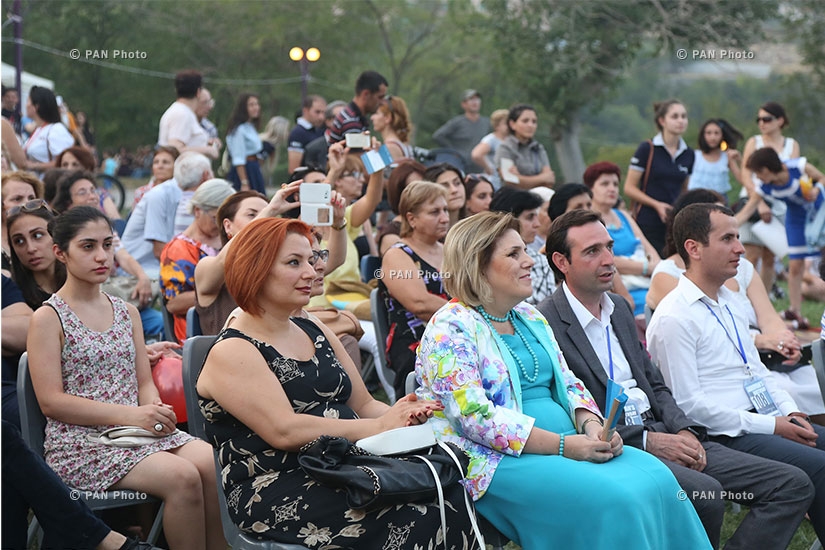 William Saroyan's 108th birth anniversary is celebrated at Tumanyan Park in  Yerevan