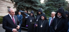 Президент Республики Арцах Бако Саакян принял членов Высшего духовного совета Армянской Апостольской Церкви 