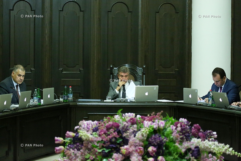 Դավիթ Հարությունյան, Կարեն Կարապետյան