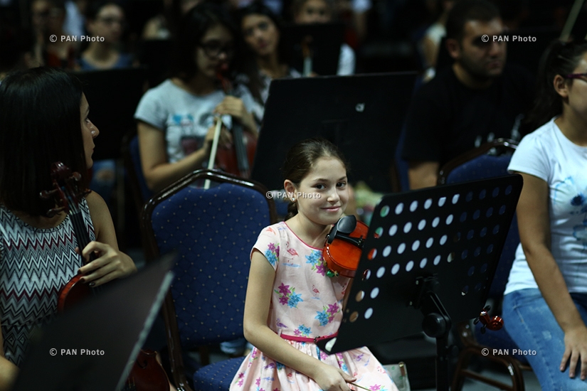Rehearsal of Generation of Independence orchestra and choir