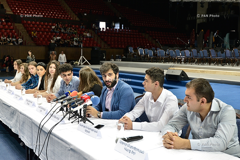 Press conference of conductor Sergey Smbatyan and members of Generation of Independence orchestra and choir 
