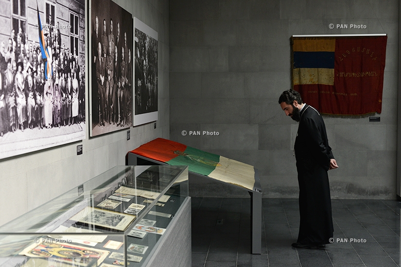 Открытие временной экспозиции «От Геноцида к восстановлению независимости»