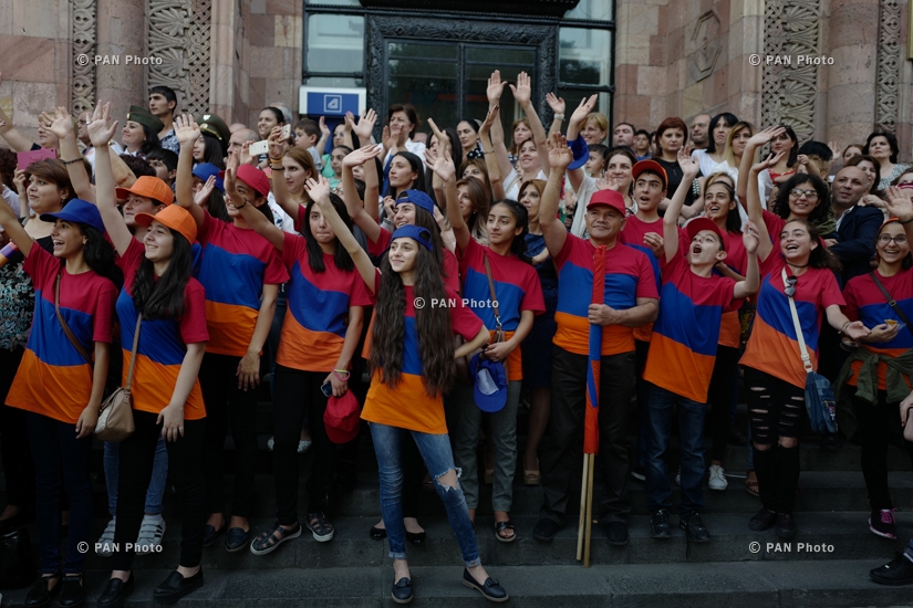 Հայաստանի Հանրապետության անկախության 25-ամյակին նվիրված տոնական զորահանդես