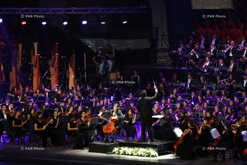 Concert of Generation of Independence orchestra and choir