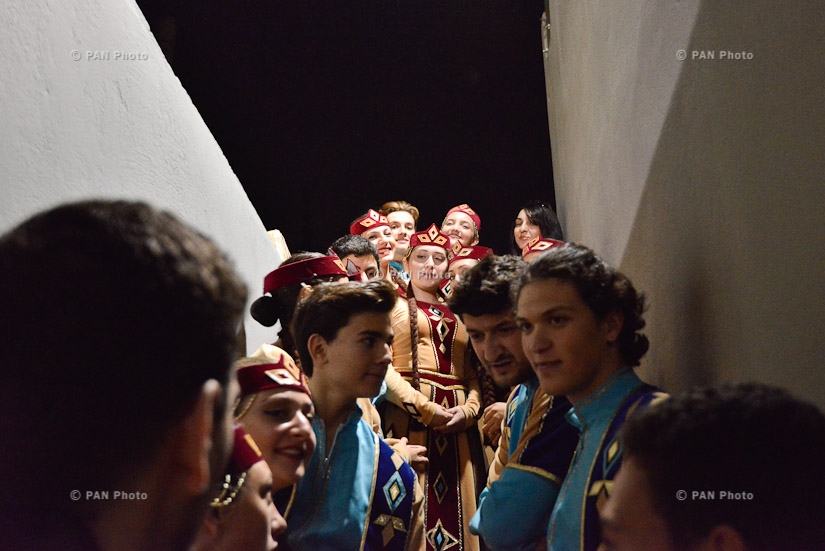 Армянский вечер в районе Неа Смирни в Афинах