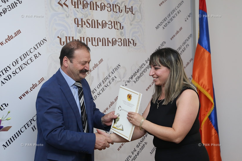 RA Ministry of Education and Science hosts awards ceremony in frames of the 'Teacher's Day'