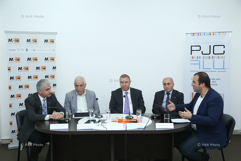 Discussion with the participation of Mikael Melkumyan, Atom Margaryan, Vahan Khachatryan and Gagik Makaryan