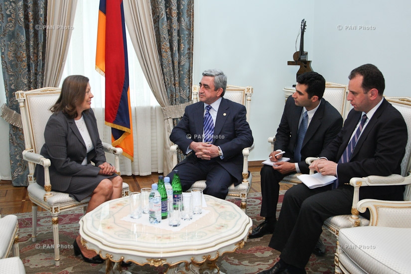 Президент Армении Серж Саргсян в Ереване встретился с послом Бразилии в РА Ренате Стилле