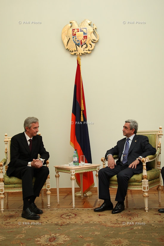 Президент Серж Саргсян принял верительные грамоты новоназначенного посла Норвегии в Армении Кнута Хоуга 