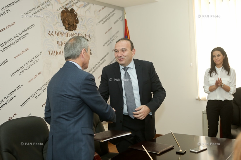 Minister of Education and Science Levon Mkrtchyan and Chairman of the Union of Employers of Information and Communication Technologies Armen Baldryan signed a Memorandum of Understanding
