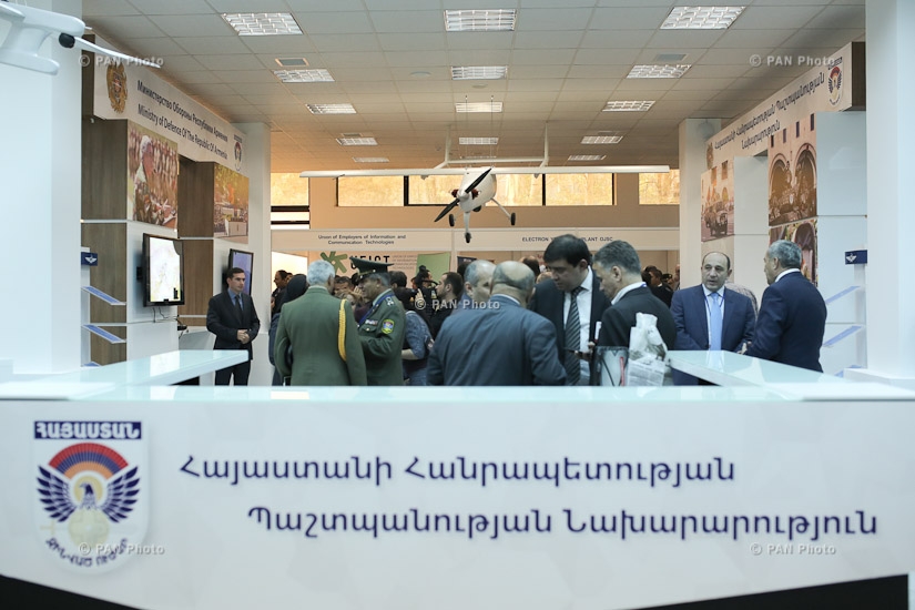 В Ереване состоялось открытие международной выставки вооружения и оборонных технологий ArmHiTec-2016 