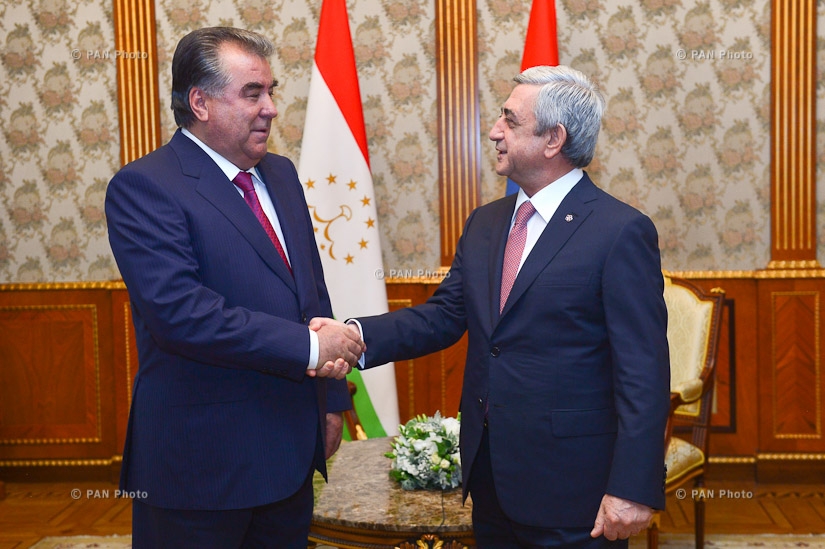 Президент Армении Серж Саргсян встретился с президентом Таджикистана Эмомали Рахмоном